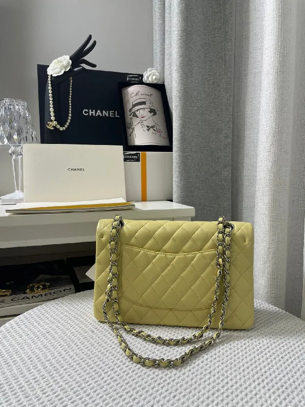 Chanel bags for single parents managing daily lifeChanel - Luxury Bag - CHL - 402