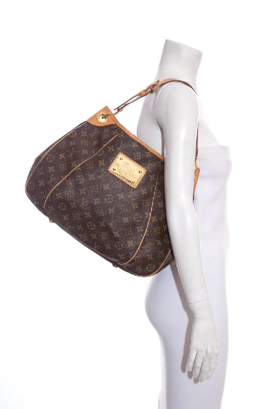 Louis Vuitton bags for volleyball playersLouis Vuitton Vintage Monogram Galleria MM Tote