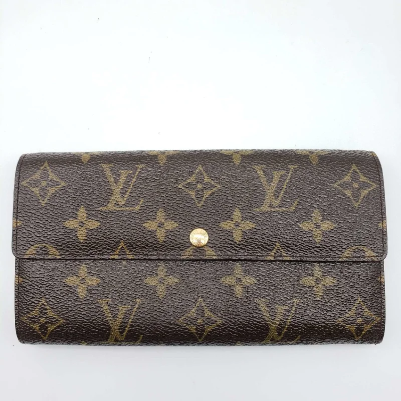 Louis Vuitton bags for fashion - forward millennialsLouis Vuitton Portefeuille Sarah Browns Monogram Wallet