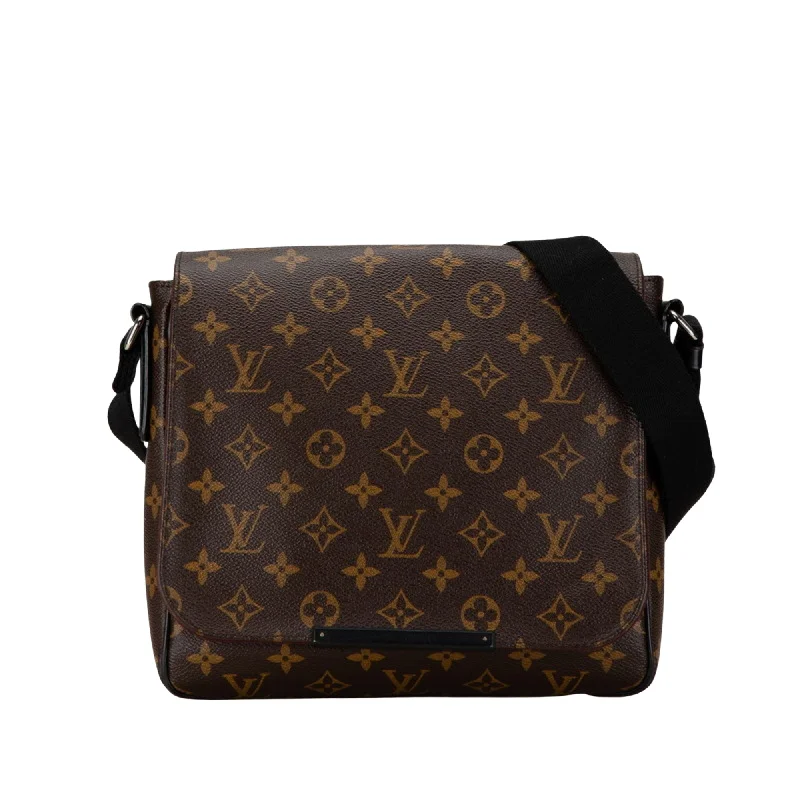 Louis Vuitton bags for petite womenLOUIS VUITTON District Shoulder Bag