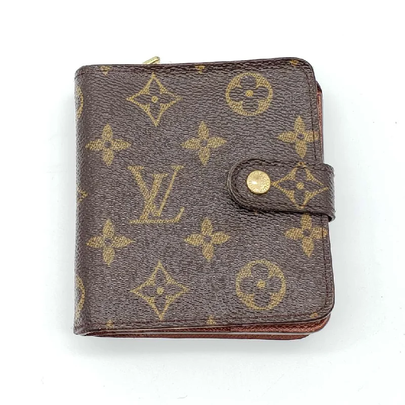 Louis Vuitton bags for red - carpet appearancesLouis Vuitton Bifold Compact Monogram Wallet