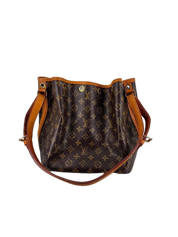 Louis Vuitton bags for luxury enthusiastsLOUIS VUITTON Noe Shoulder Bag