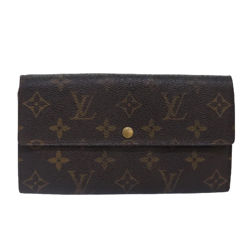 Louis Vuitton bags with spacious interiorsLOUIS VUITTON Sarah Wallet